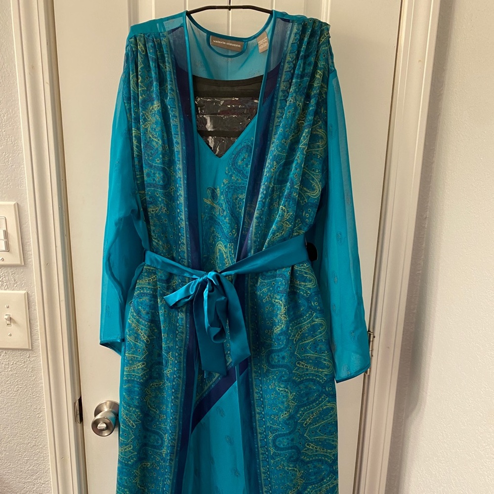 NWT Valerie Stevens Robe Slip Set Teal Paisley Color Size Small